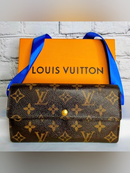 Louis Vuitton Handbags - 'LOUIS VUITTON' WALLET & BOX SET 'PORTEFEUILLE SARAH' LONG MONOGRAM LEATHER